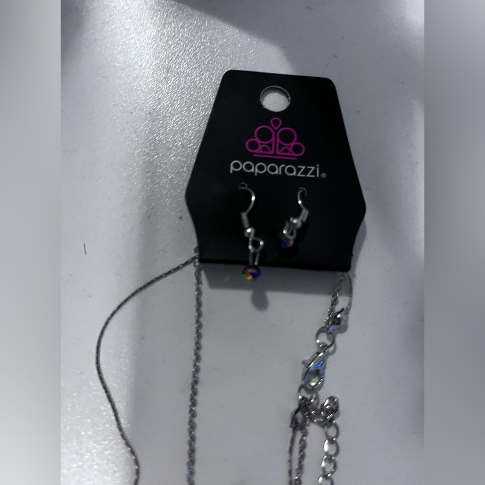 Jewelry - Picture 3 of 3